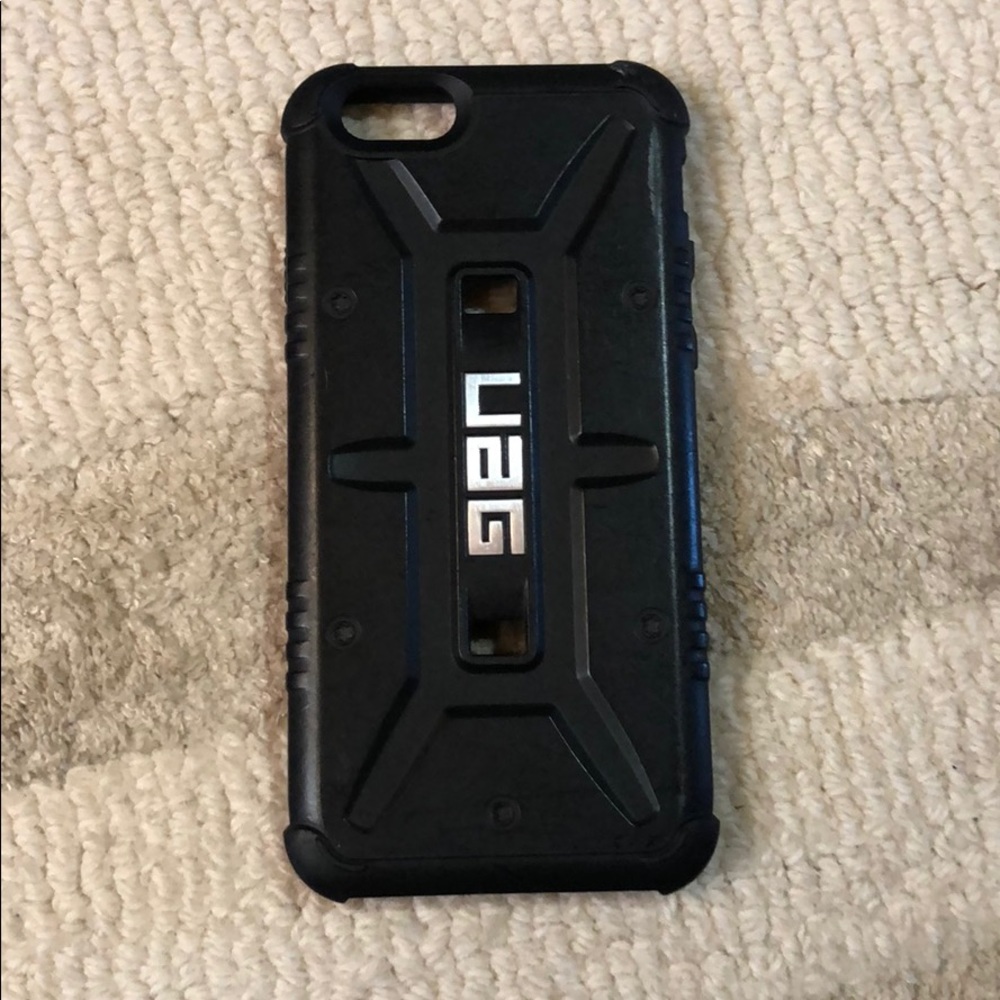 UAG iPhone Black Case 6